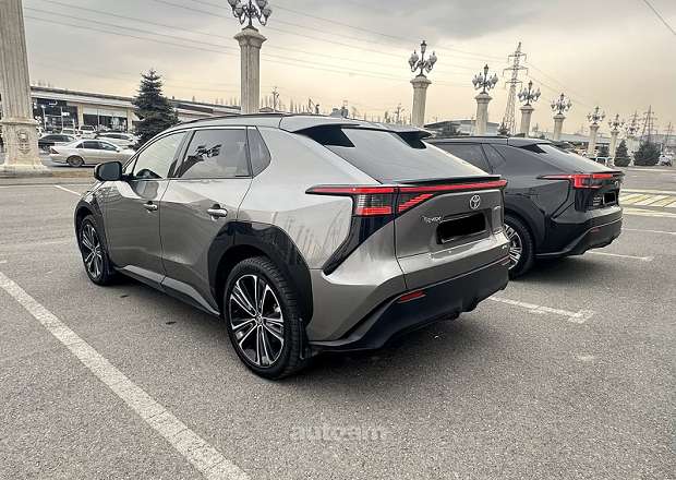 Toyota Bz4X