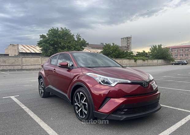 Toyota C-HR 2019 — լուսանկար 2