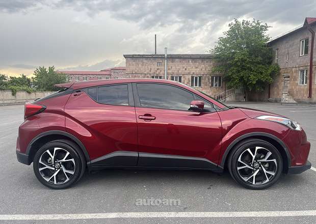 Toyota C-HR 2019 — լուսանկար 3