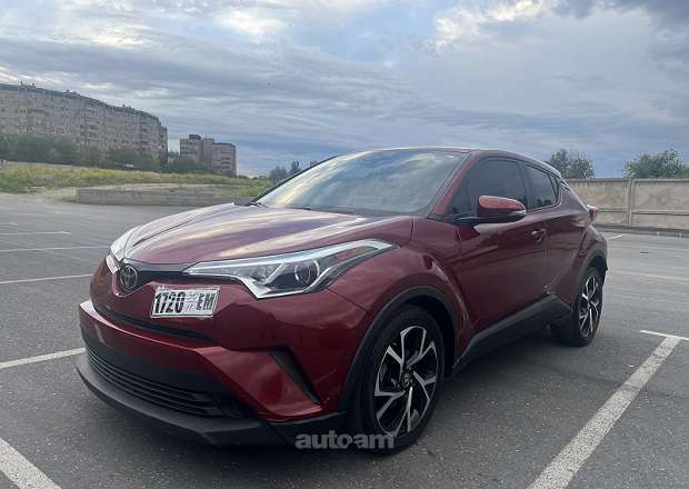 Toyota C-HR 2019 — լուսանկար 1