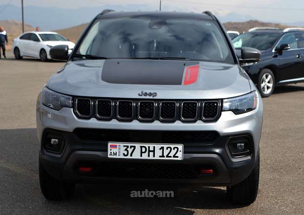 Jeep Compass 2022 — լուսանկար 2