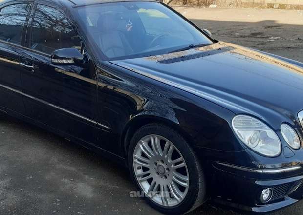 Mercedes-Benz E 350 2008 — photo 3