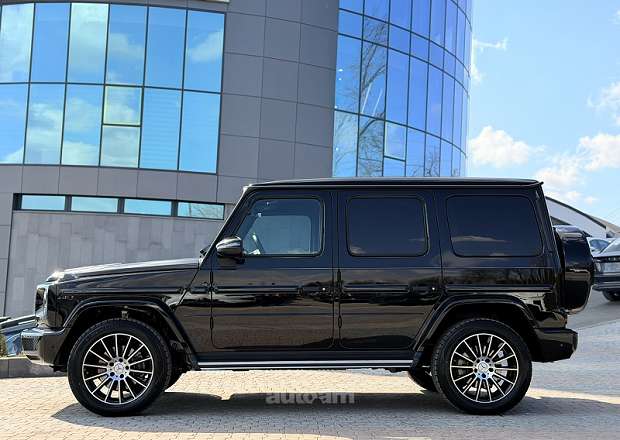 Mercedes-Benz G 500