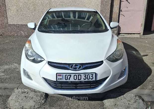 Hyundai Elantra 2012 — photo 2