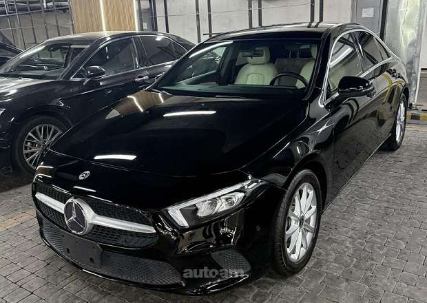 Mercedes-Benz A 220