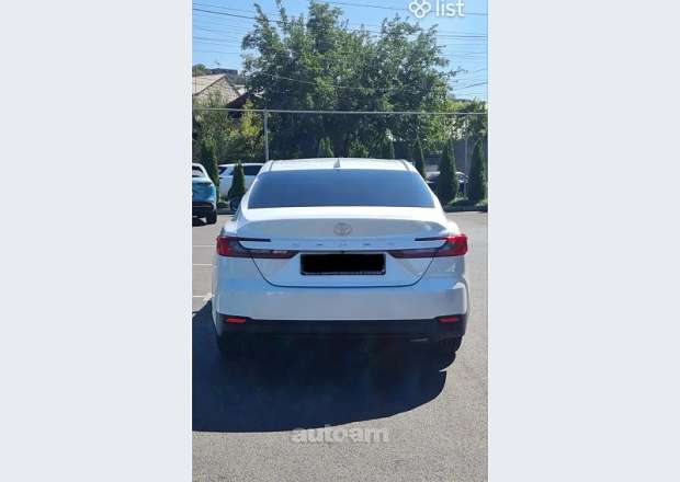 Toyota Camry 2025 — լուսանկար 5