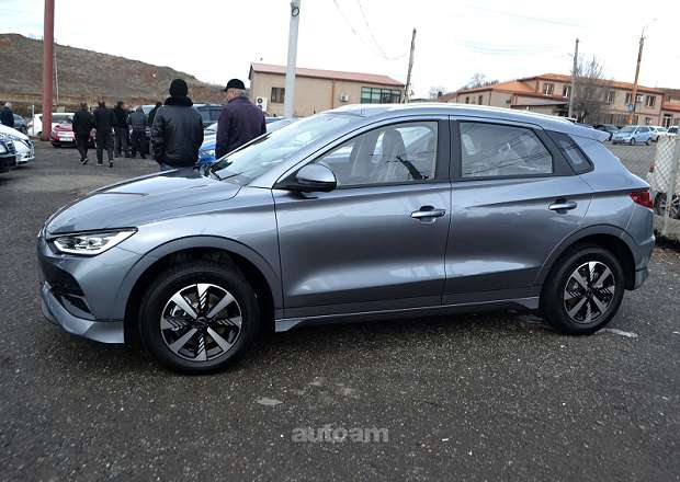 BYD e2