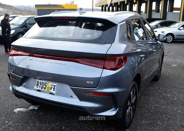 BYD e2