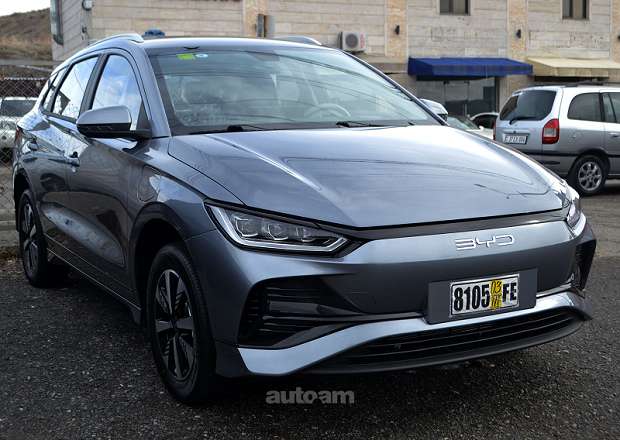 BYD e2
