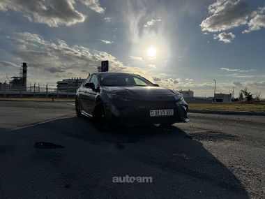 Toyota Camry 2025 — миниатюра 1