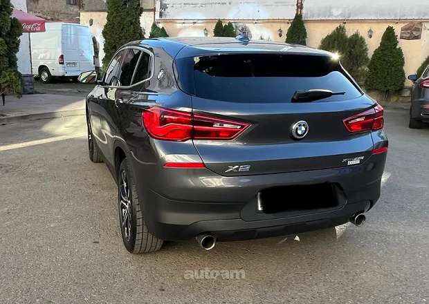 BMW X2