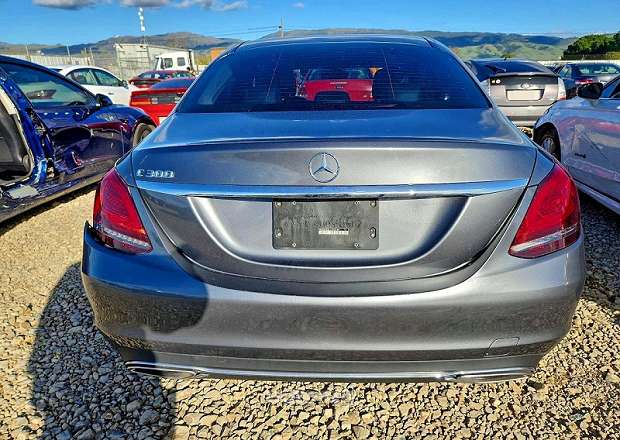 Mercedes-Benz C 300