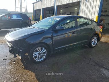 Hyundai Elantra  2019 