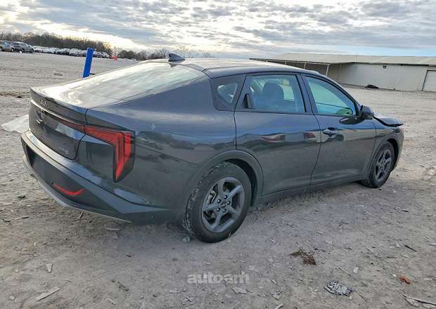 Kia K4