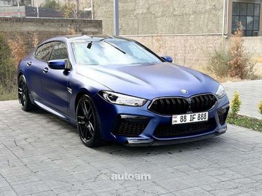 BMW M8  2020 