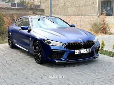 BMW M8  2020 