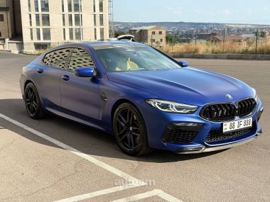 BMW M8  2020 