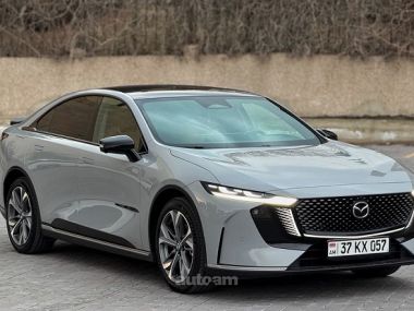 Mazda EZ-6  2025 