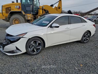 Hyundai Elantra  2023 