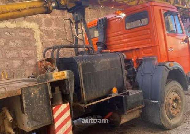 KAMAZ  5490