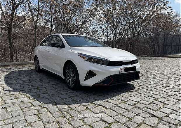 Kia Forte 2022 — լուսանկար 3
