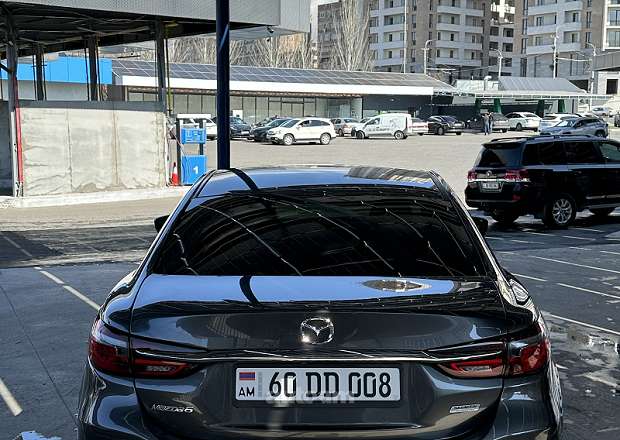 Mazda 6