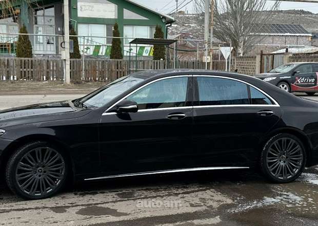 Mercedes-Benz S 550