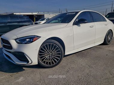 Mercedes-Benz C 300  2024 