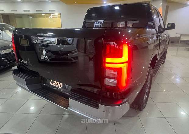 Mitsubishi L200