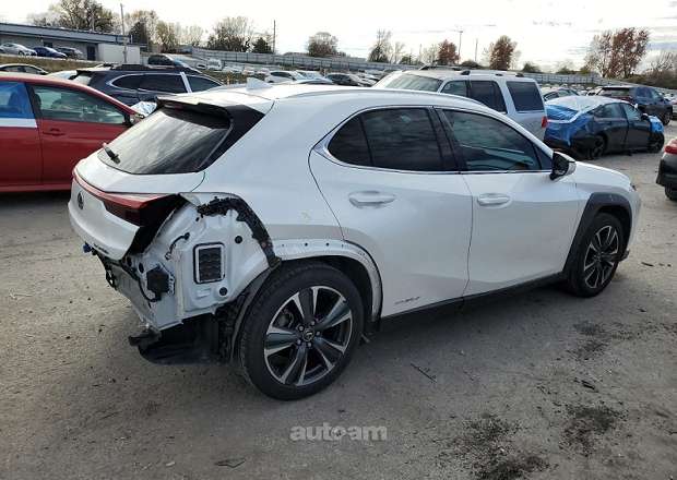 Lexus UX 200