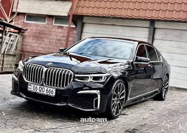 BMW 740