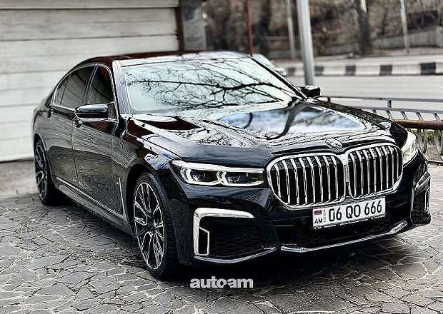 BMW 740