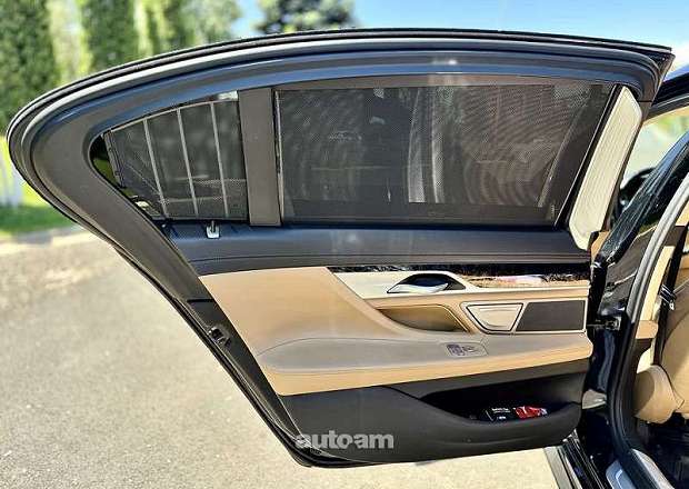 BMW 740