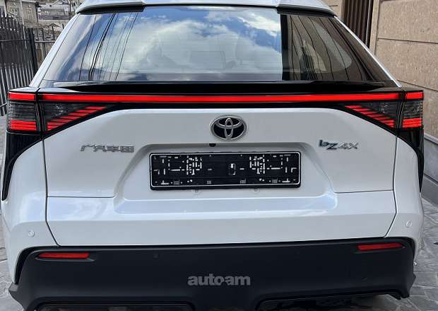 Toyota Bz4X