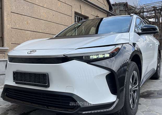 Toyota Bz4X