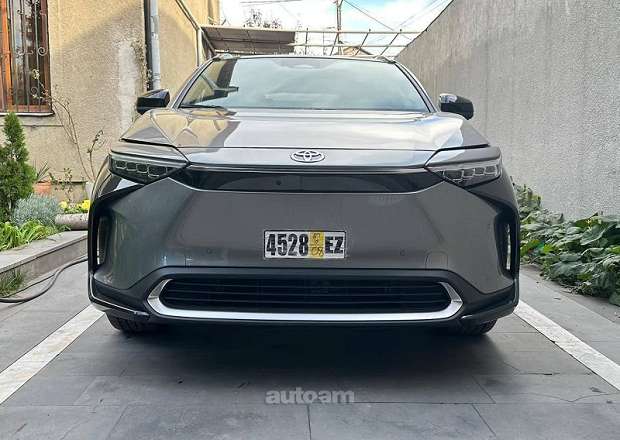 Toyota Bz4X