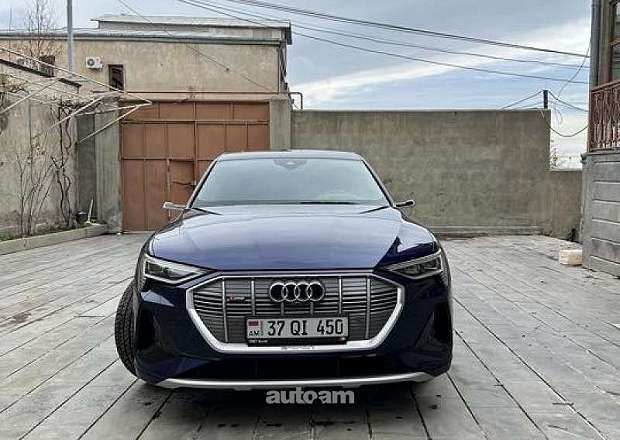 Audi Q8 e-tron