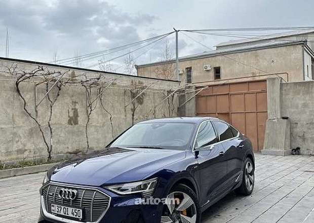 Audi Q8 e-tron