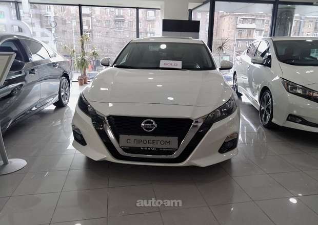 Nissan Altima