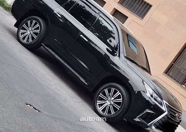 Lexus LX 570 2016 — photo 2