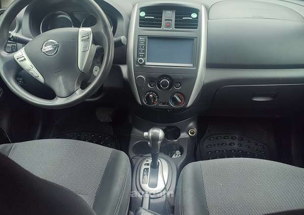 Nissan Versa