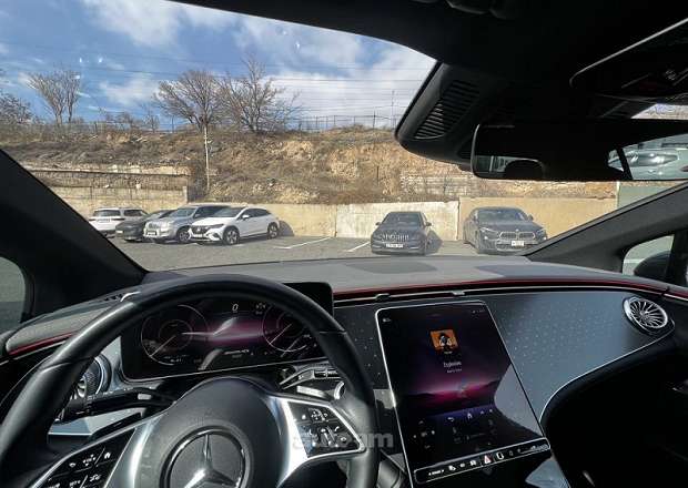 Mercedes-Benz EQE