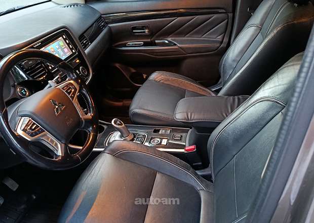 Mitsubishi Outlander PHEV 2018 — լուսանկար 11