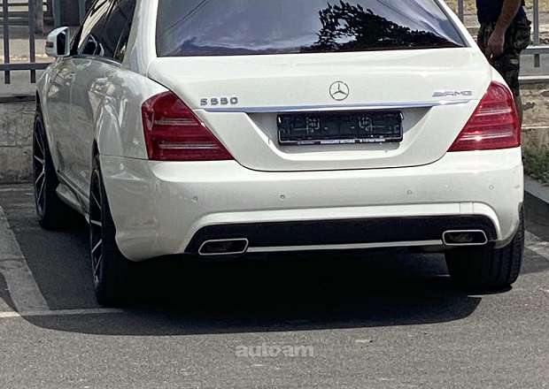 Mercedes-Benz S 550