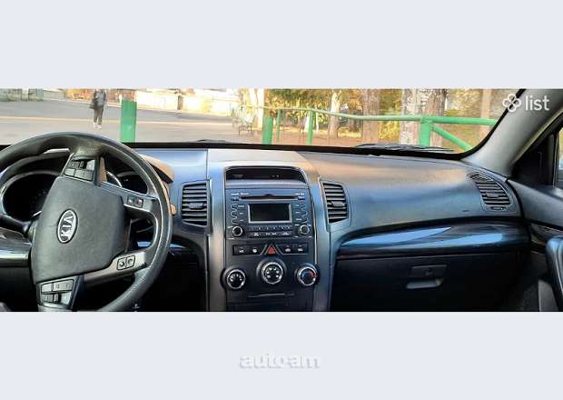 Kia Sorento 2012 — լուսանկար 7