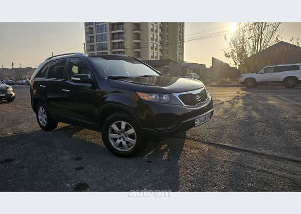 Kia Sorento 2012 — լուսանկար 5
