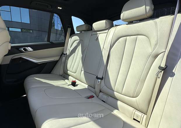BMW X5 2021 — լուսանկար 9