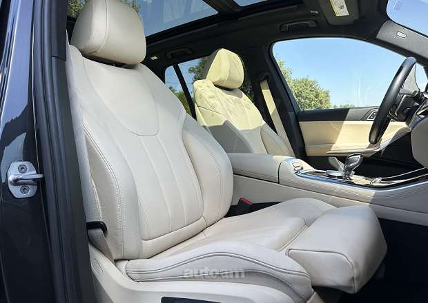 BMW X5 2021 — լուսանկար 11