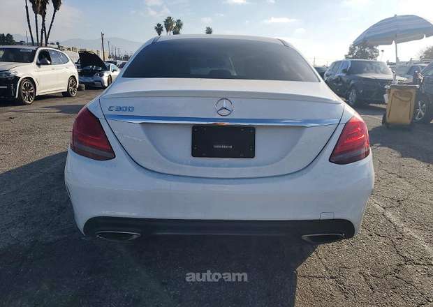 Mercedes-Benz C 300