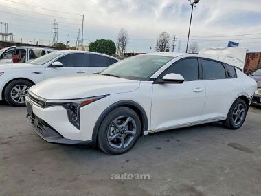 Kia K4  2025 